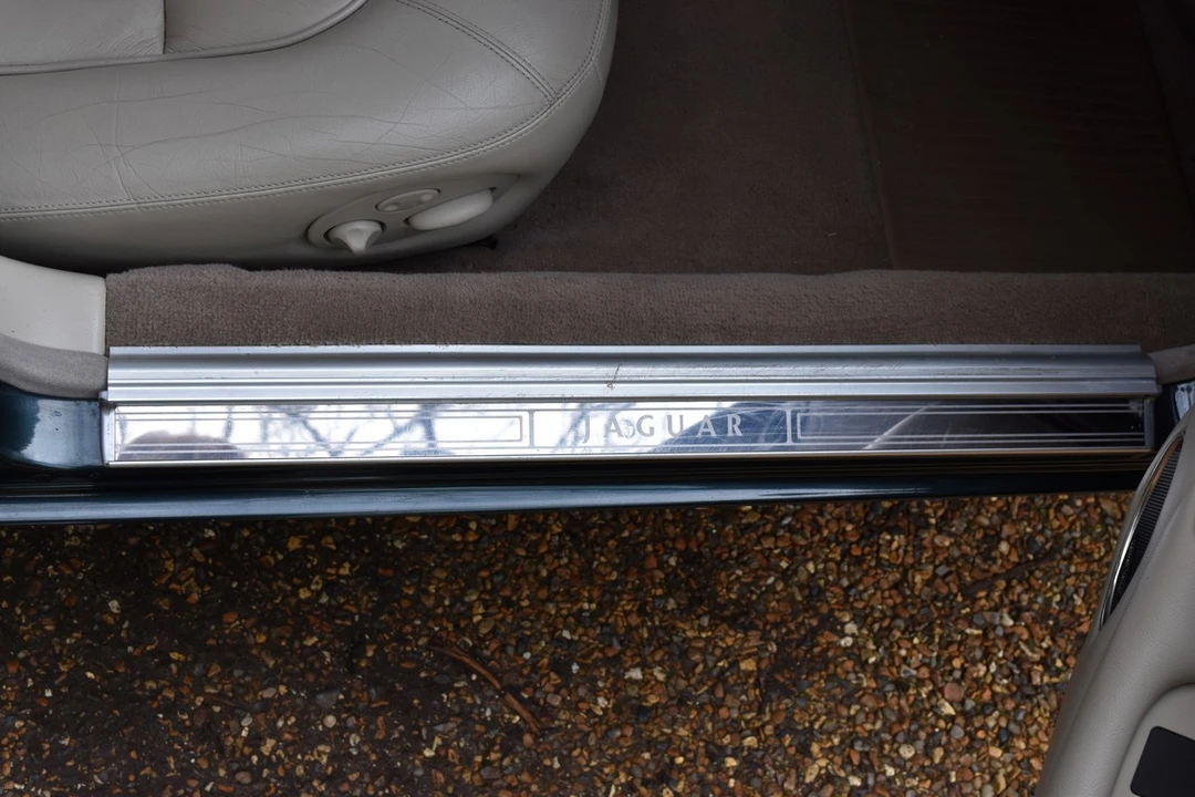 1996 Jaguar X300 XJ - Image 28 of 30