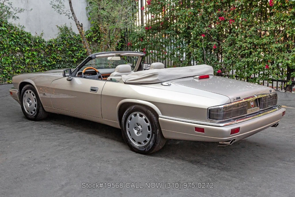 1996 Jaguar X300 XJ - Image 7 of 12