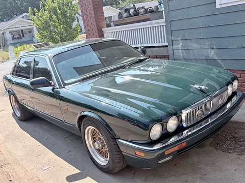 1996 Jaguar XJ Sedan