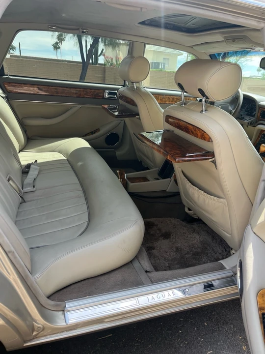 1996 Jaguar X300 XJ - Image 11 of 15