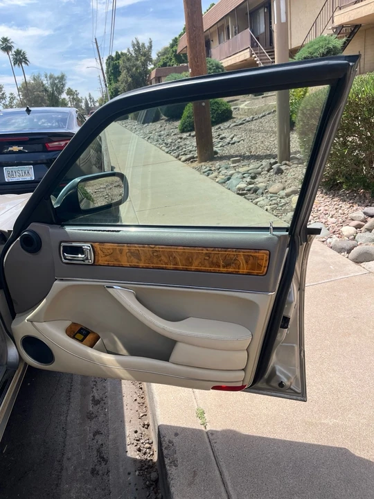 1996 Jaguar X300 XJ - Image 14 of 15