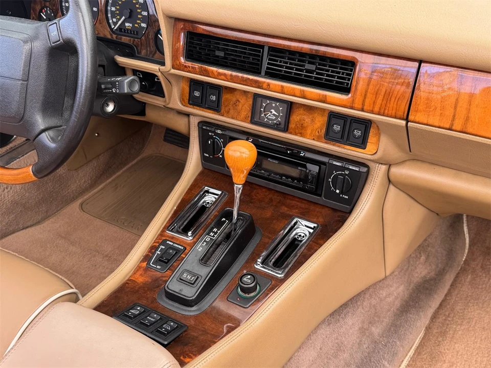 1996 Jaguar X300 XJ - Image 25 of 31