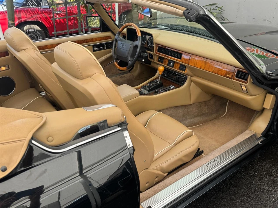 1996 Jaguar X300 XJ - Image 24 of 31