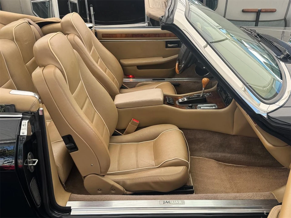 1996 Jaguar X300 XJ - Image 16 of 31