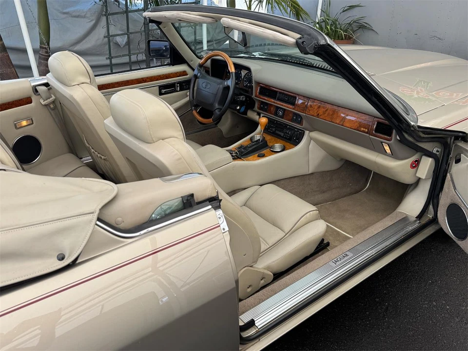 1996 Jaguar X300 XJ - Image 25 of 31