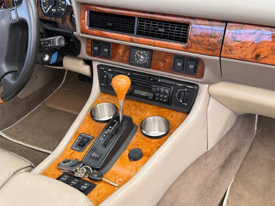 1996 Jaguar X300 XJ - Image 19 of 31