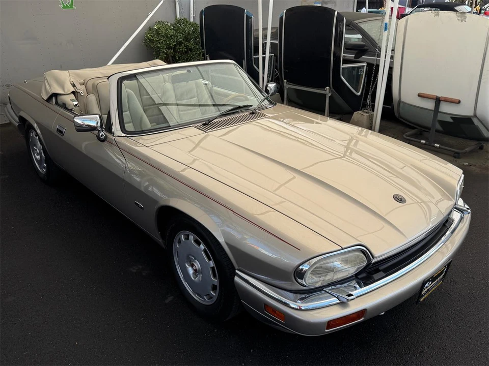1996 Jaguar X300 XJ - Image 12 of 31