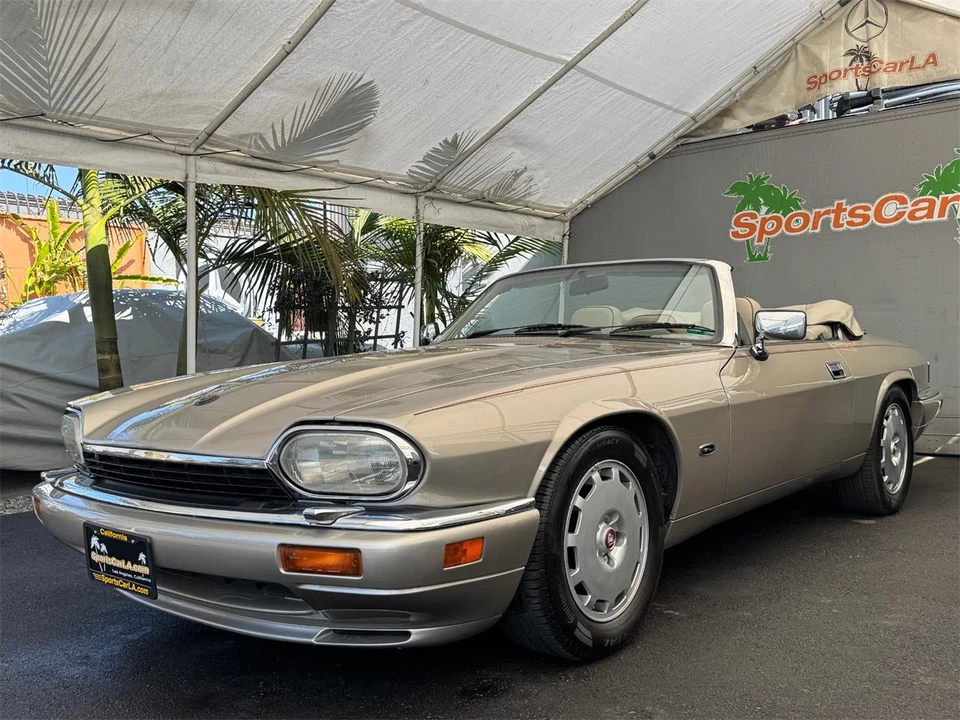 1996 Jaguar X300 XJ - Image 2 of 31