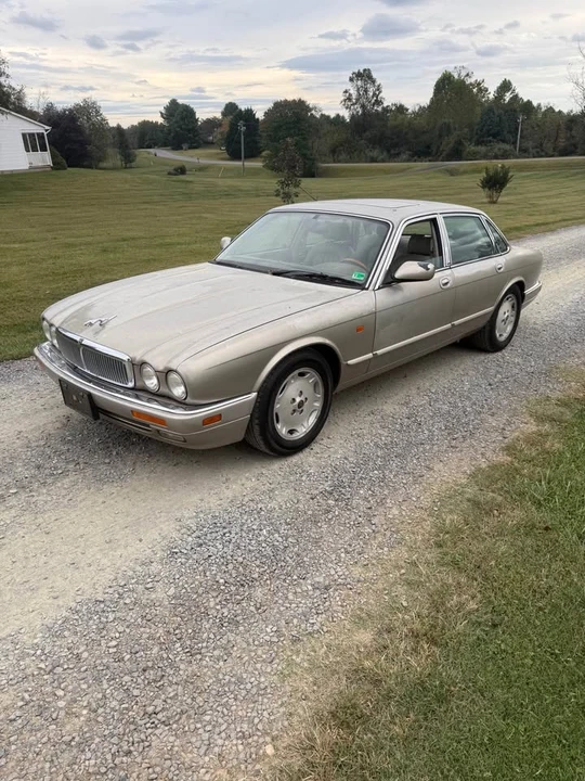 1996 Jaguar X300 XJ - Image 4 of 8