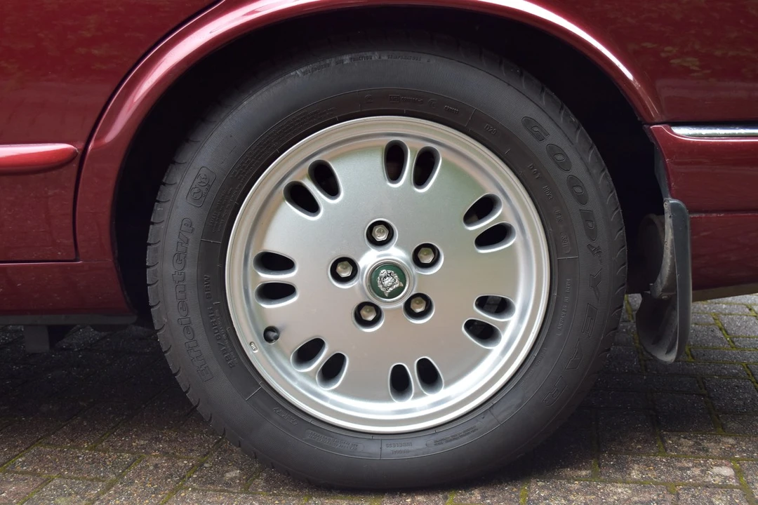 1996 Jaguar X300 XJ - Image 20 of 30