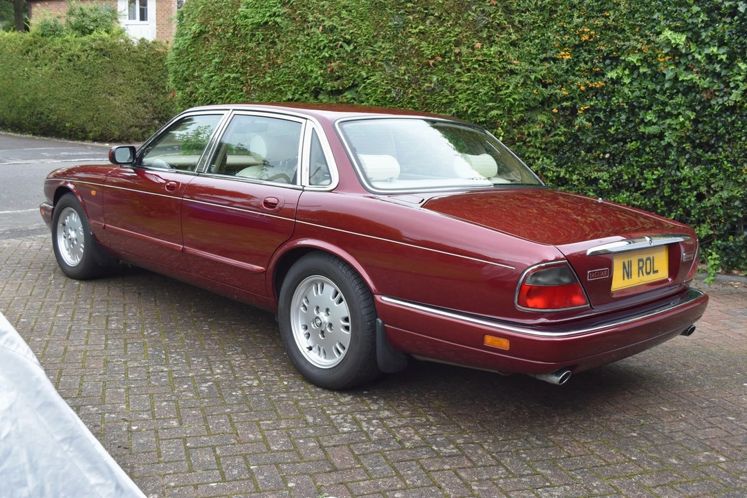 1996 Jaguar X300 XJ - Image 13 of 30