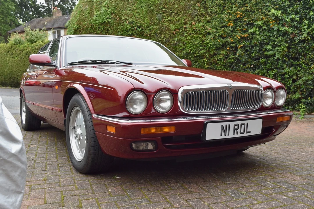 1996 Jaguar X300 XJ - Image 9 of 30