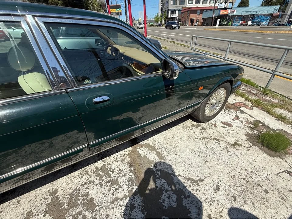 1996 Jaguar X306 XJR - Image 4 of 11