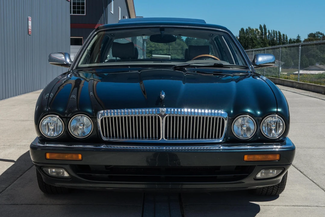 1996 Jaguar X300 XJ - Image 2 of 31