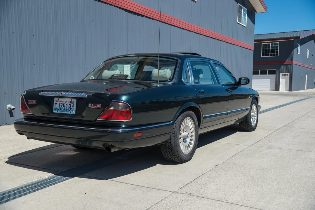 1996 Jaguar X300 XJ - Image 13 of 31