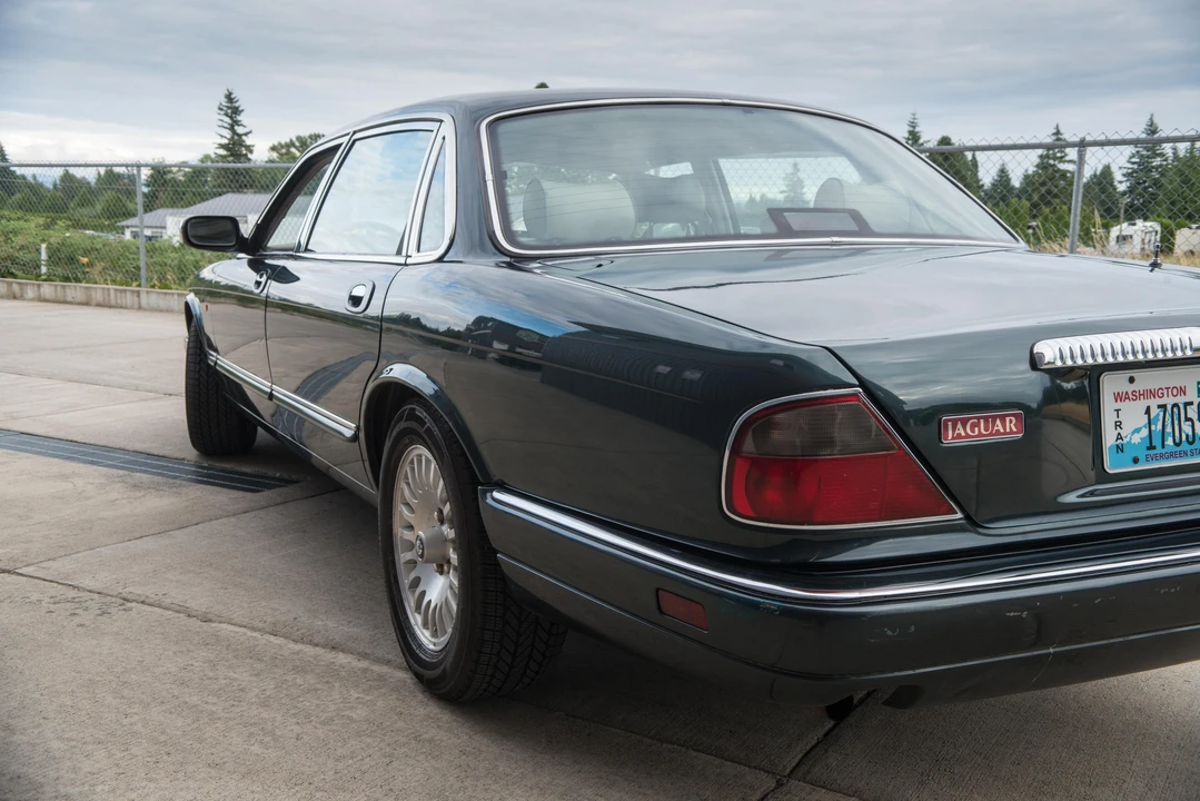 1996 Jaguar X300 XJ - Image 31 of 31