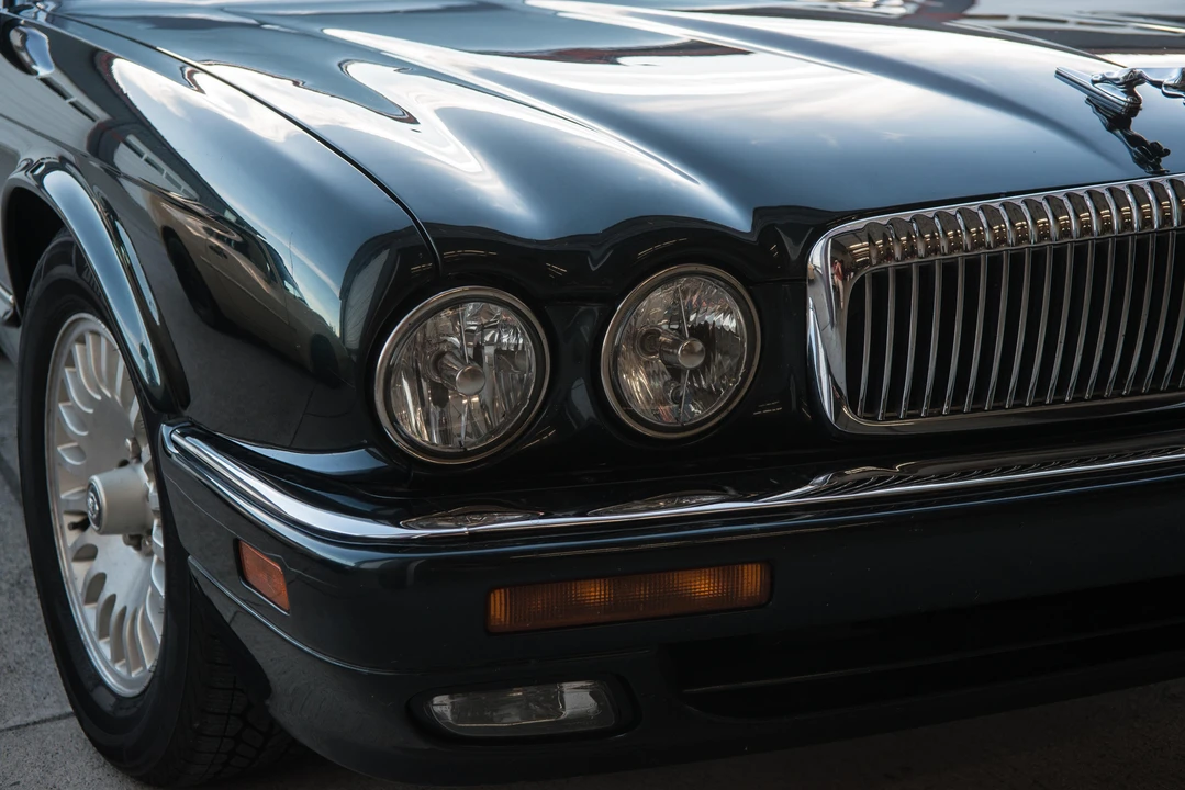 1996 Jaguar X300 XJ - Image 18 of 31