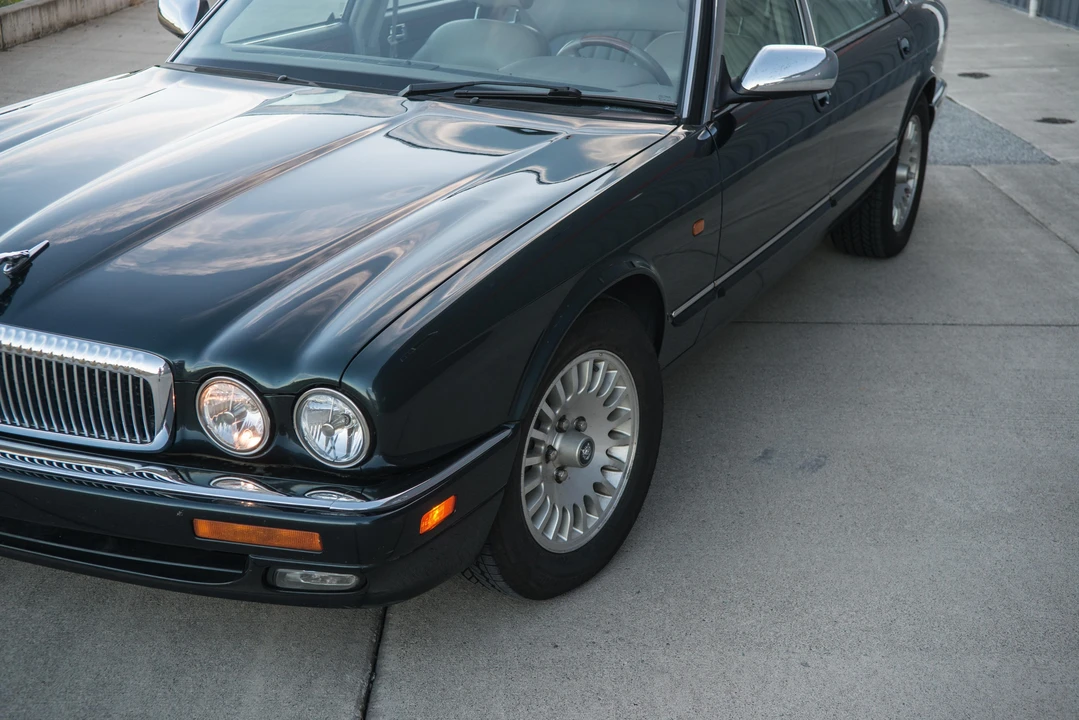1996 Jaguar X300 XJ - Image 25 of 31
