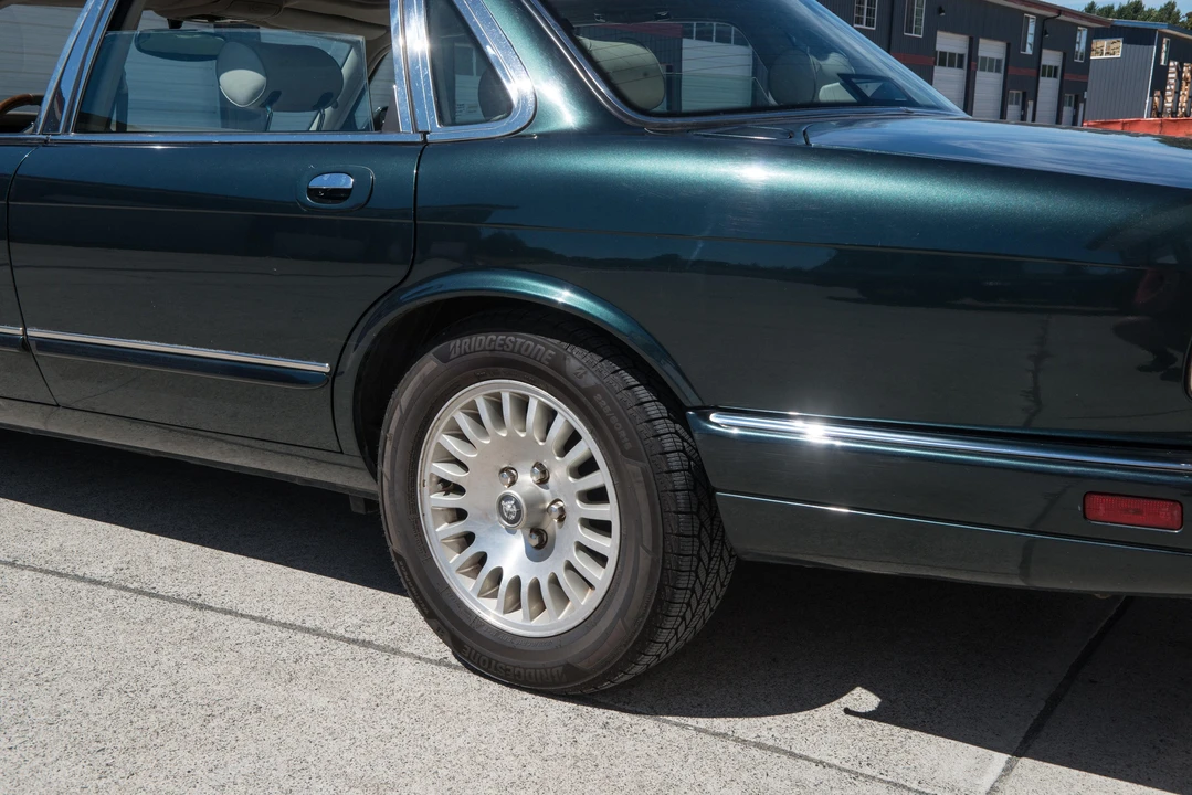 1996 Jaguar X300 XJ - Image 30 of 31