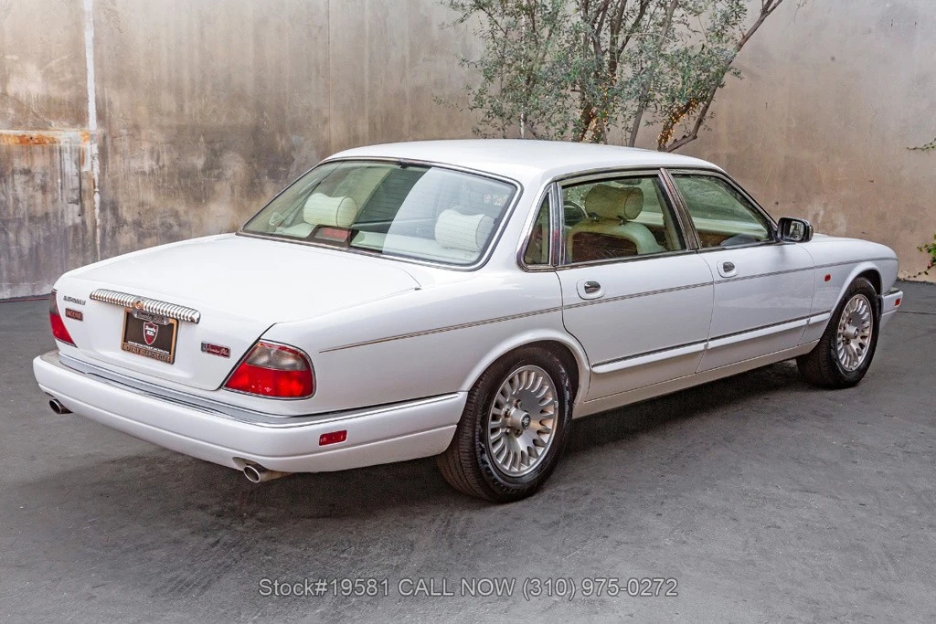 1996 Jaguar X300 XJ - Image 5 of 12