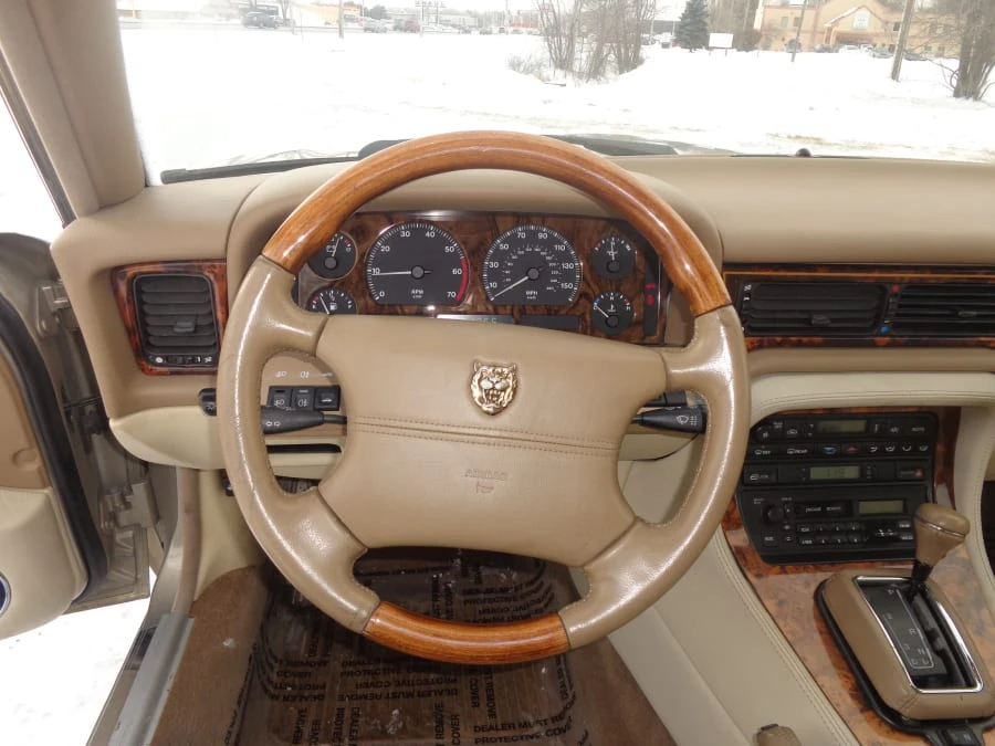 1996 Jaguar X300 XJ - Image 5 of 5
