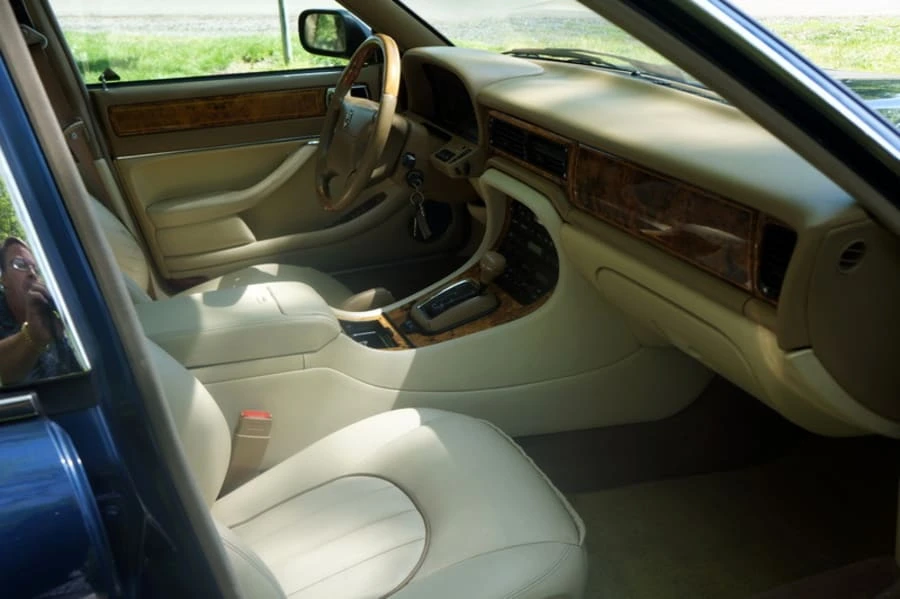 1996 Jaguar X300 XJ - Image 6 of 12