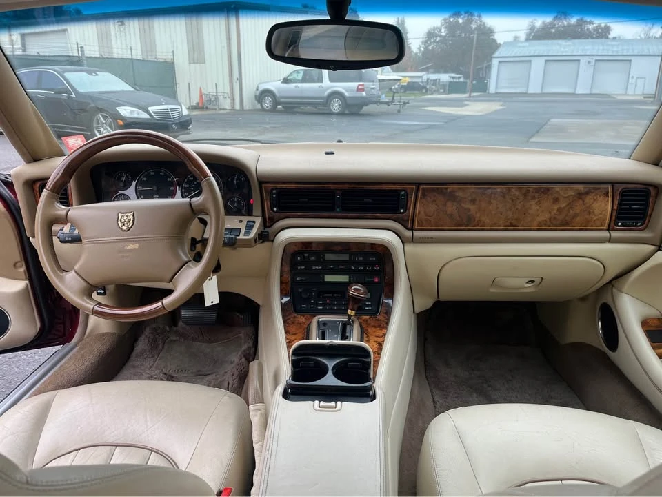 1996 Jaguar X300 XJ - Image 13 of 17