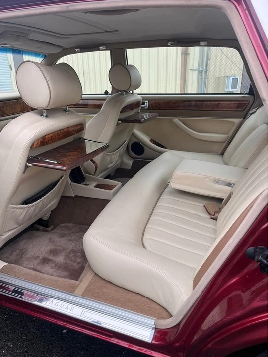 1996 Jaguar X300 XJ - Image 10 of 17