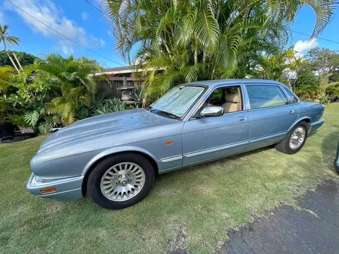 1996 Jaguar XJ Vanden Plas Sedan 4D