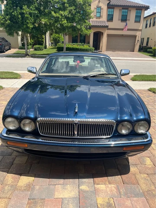 1996 Jaguar X300 XJ - Image 4 of 12
