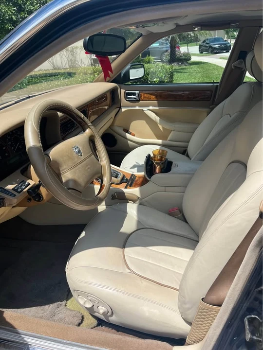 1996 Jaguar X300 XJ - Image 5 of 12