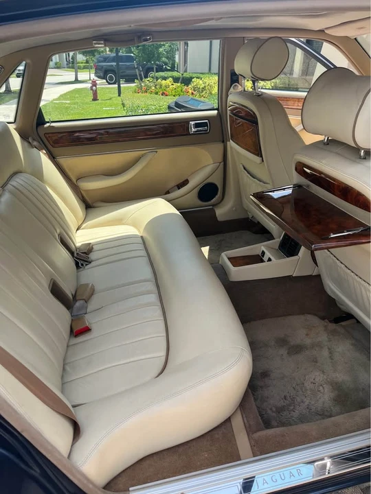 1996 Jaguar X300 XJ - Image 6 of 12
