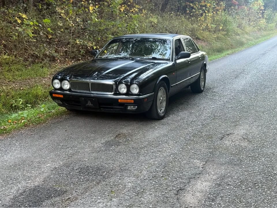 1996 Jaguar X300 XJ - Image 3 of 10
