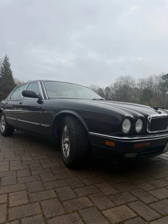 1996 Jaguar X300 XJ - Image 3 of 10
