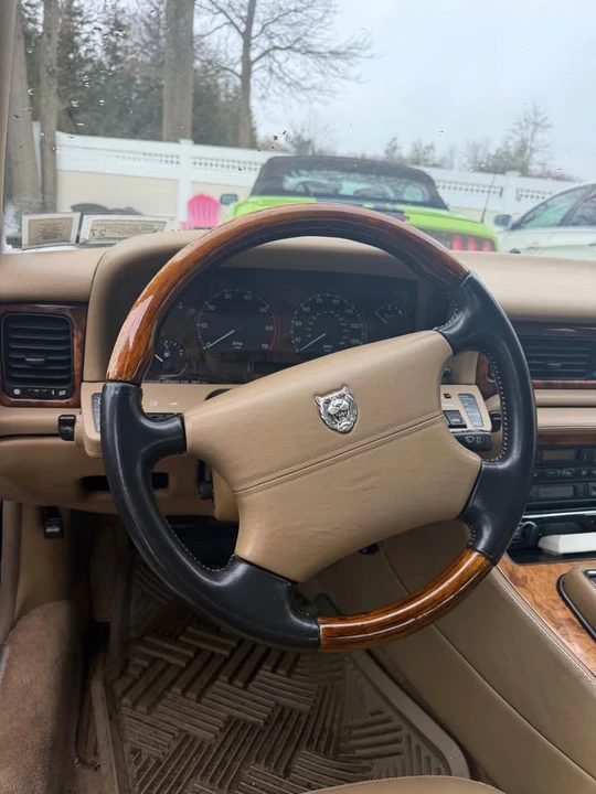 1996 Jaguar X300 XJ - Image 8 of 10