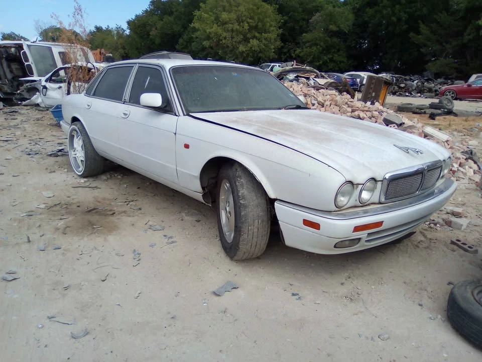 1996 Jaguar X300 XJ - Image 2 of 14