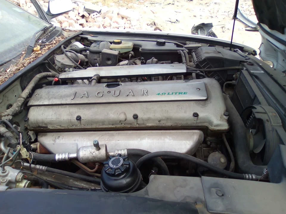 1996 Jaguar X300 XJ - Image 9 of 14