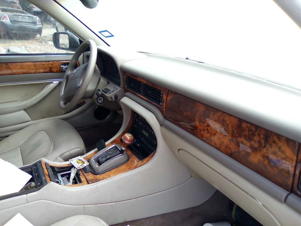 1996 Jaguar X300 XJ - Image 6 of 14