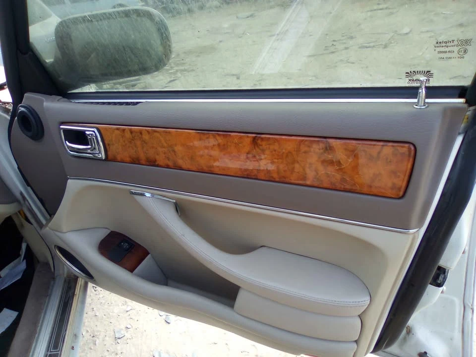 1996 Jaguar X300 XJ - Image 7 of 14