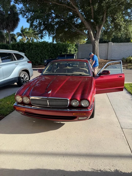 1996 Jaguar X300 XJ - Image 5 of 11