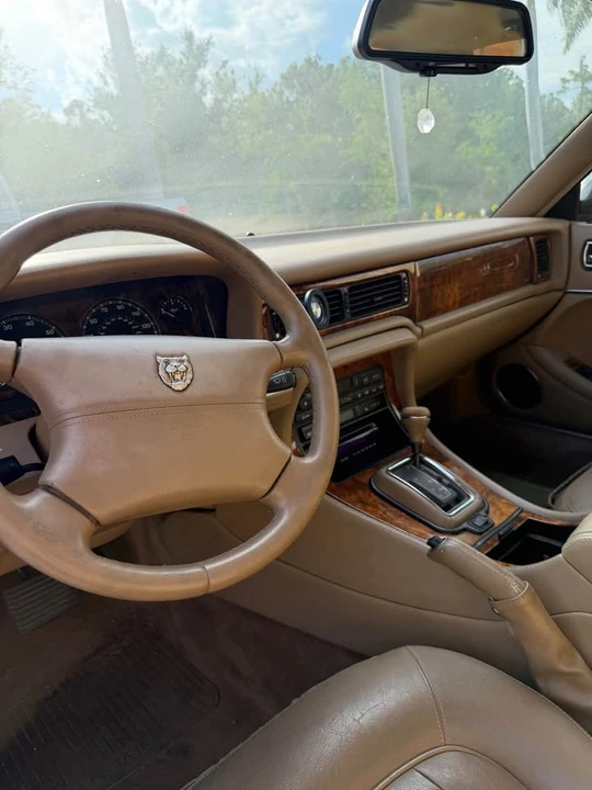 1996 Jaguar X300 XJ - Image 11 of 11