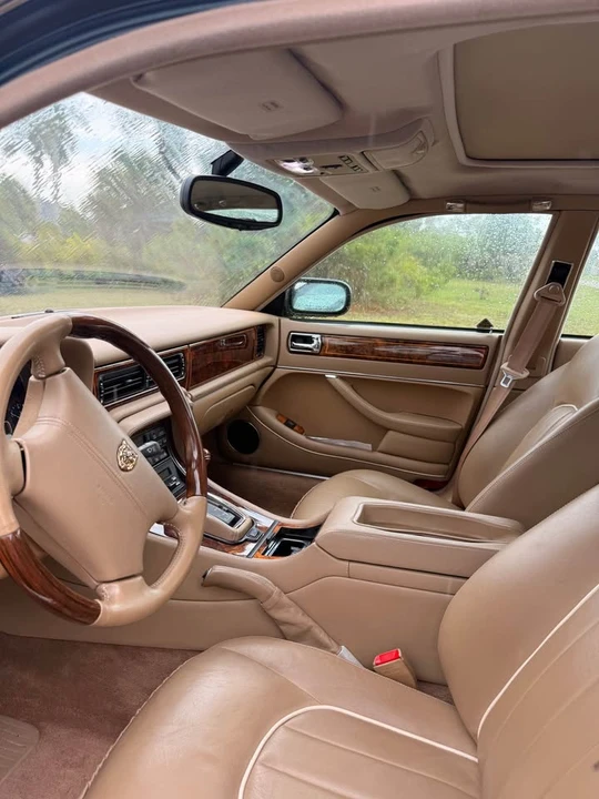 1996 Jaguar X300 XJ - Image 12 of 16