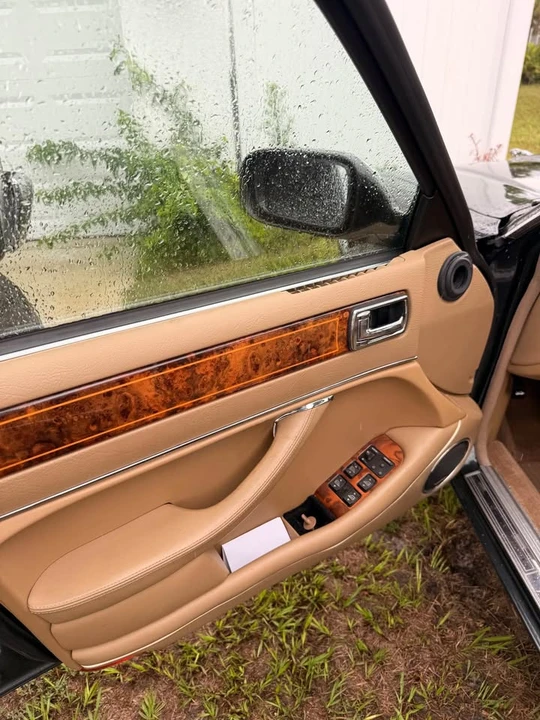 1996 Jaguar X300 XJ - Image 10 of 16