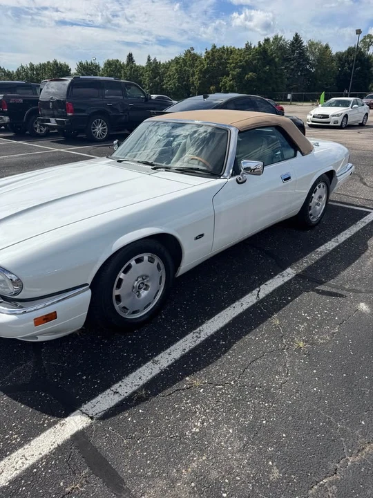 1996 Jaguar XJS Convertible - Image 11 of 15