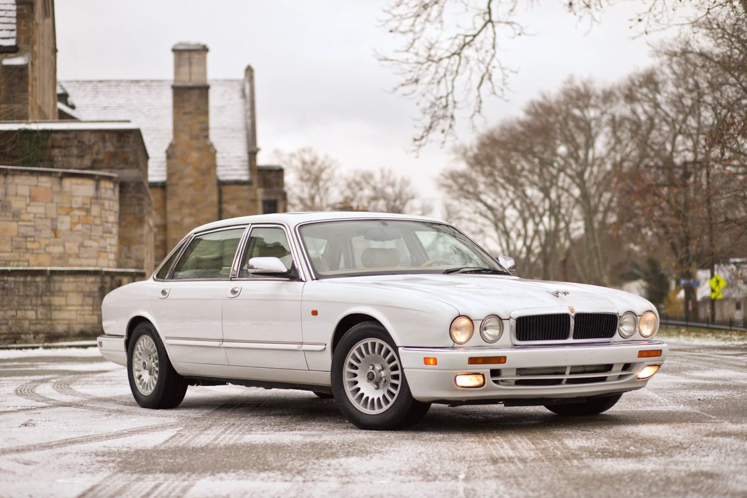 1996 Jaguar X300 XJ - Image 10 of 31