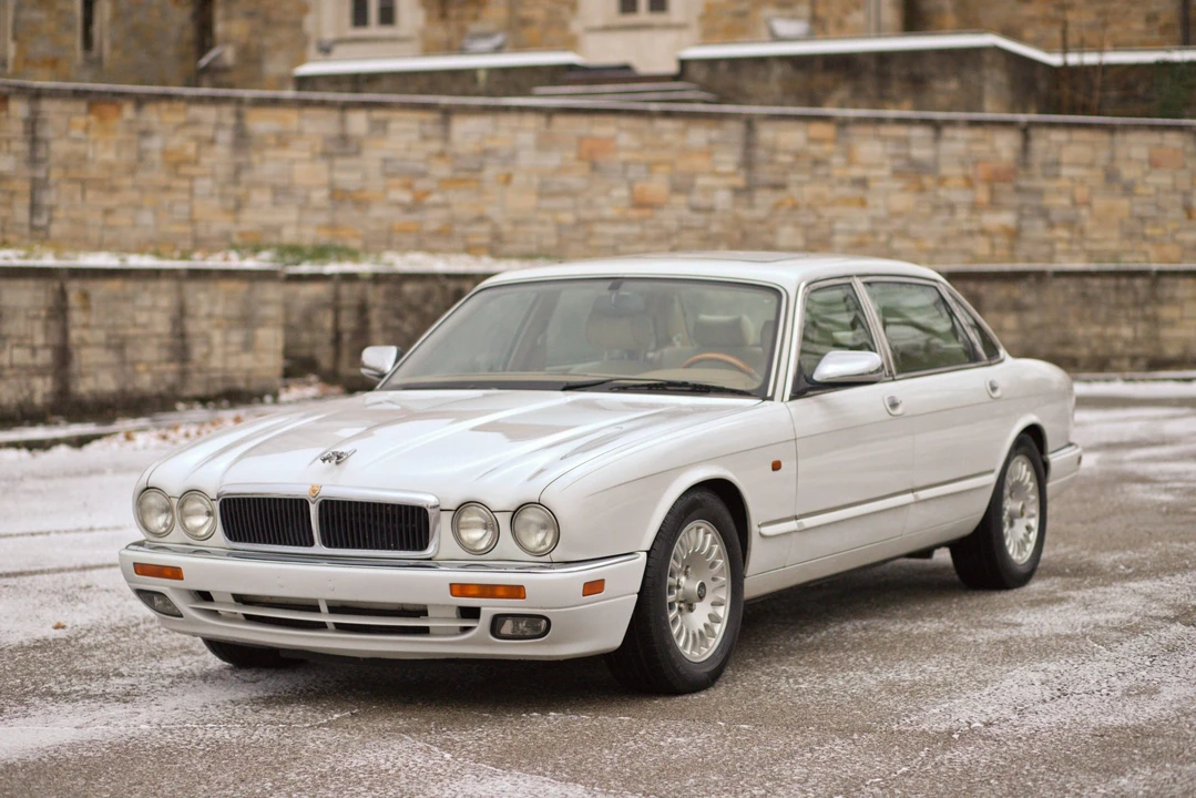 1996 Jaguar X300 XJ - Image 3 of 31