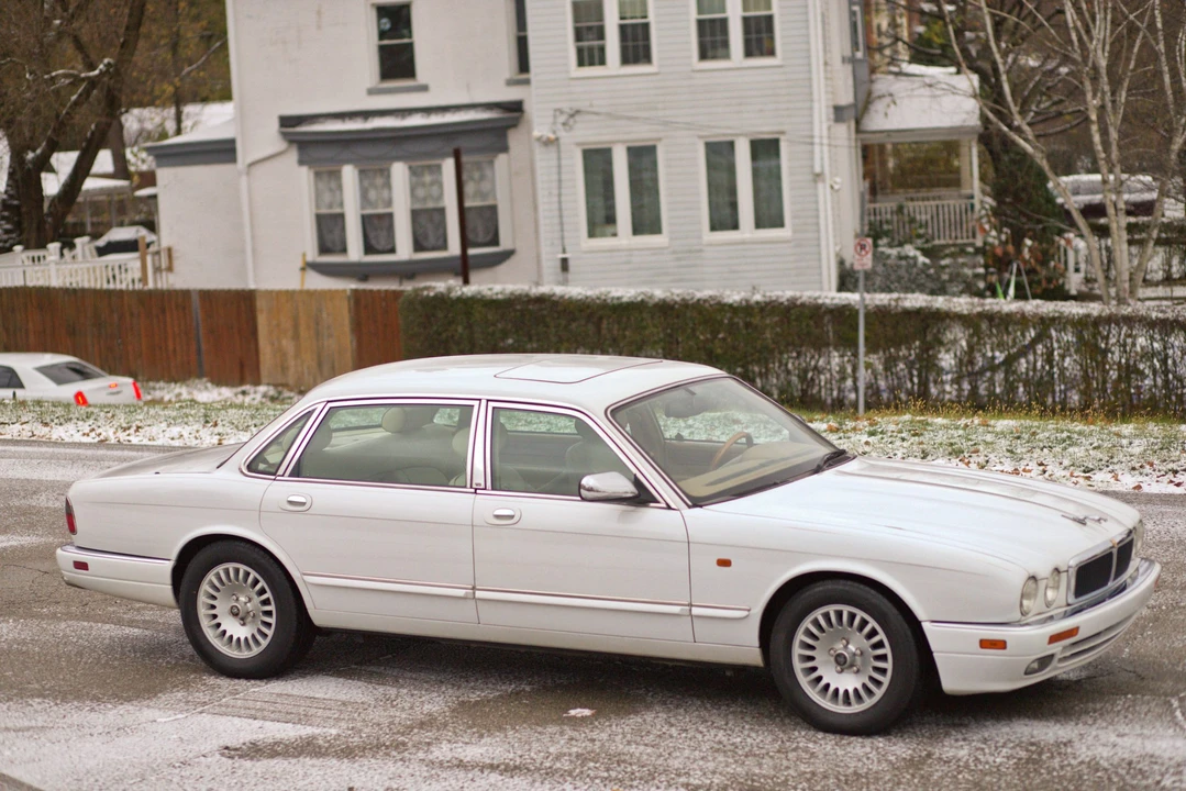 1996 Jaguar X300 XJ - Image 12 of 31