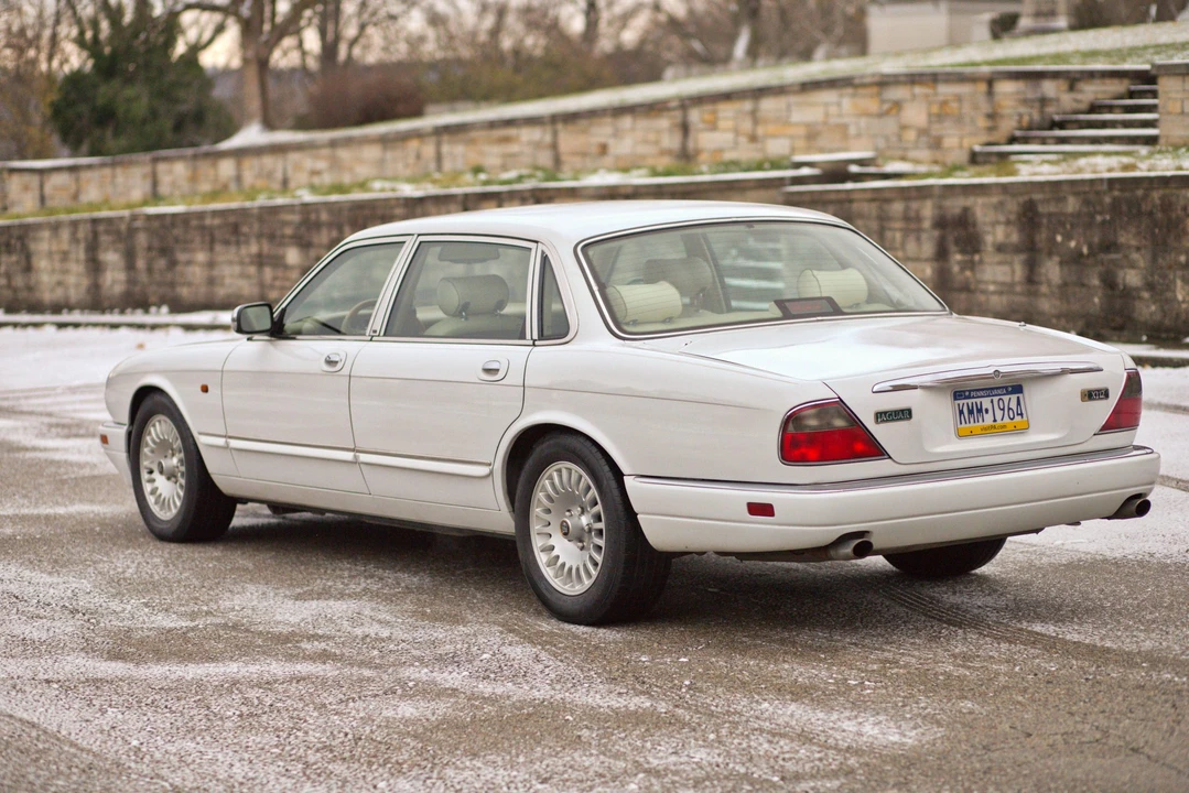 1996 Jaguar X300 XJ - Image 22 of 31