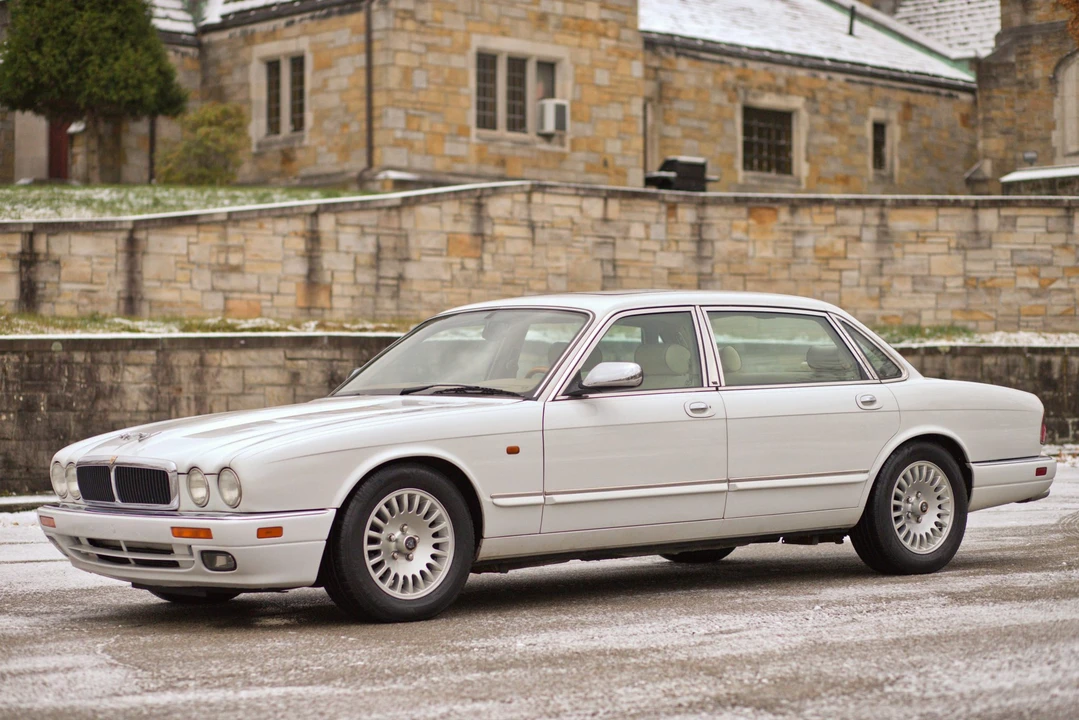 1996 Jaguar X300 XJ - Image 24 of 31