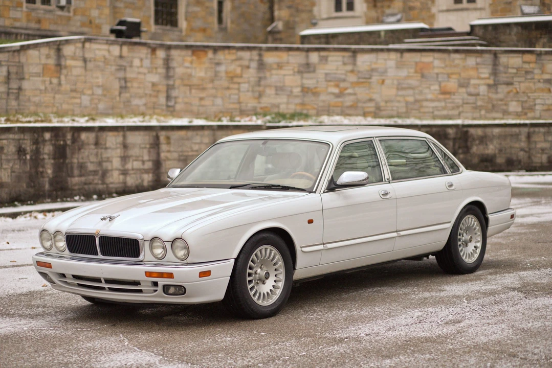 1996 Jaguar X300 XJ - Image 25 of 31